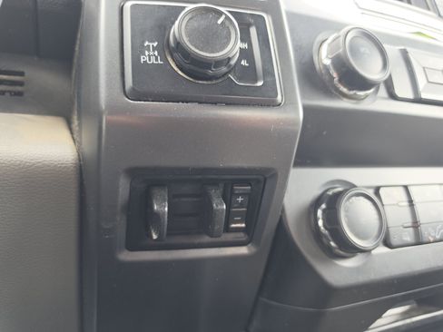 Used 2019 Ford F250 XLT w/ XLT Value Package AWD/4WD image 22