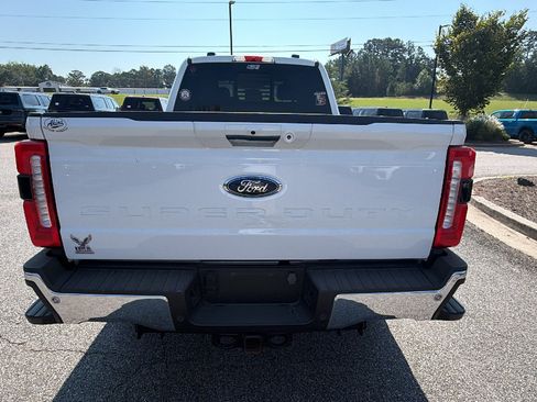 Used 2024 Ford F250 Lariat w/ Chrome Package AWD/4WD image 9