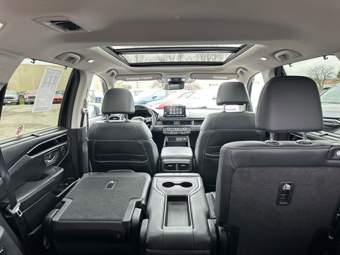 Certified 2023 Honda Pilot Touring image 13