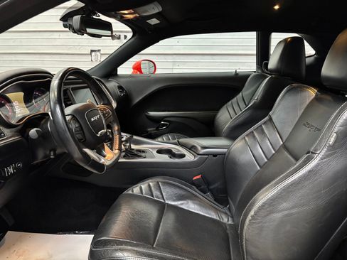 Used 2016 Dodge Challenger SRT Hellcat image 11
