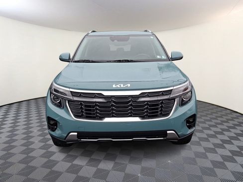 Used 2024 Kia Seltos EX AWD/4WD image 2