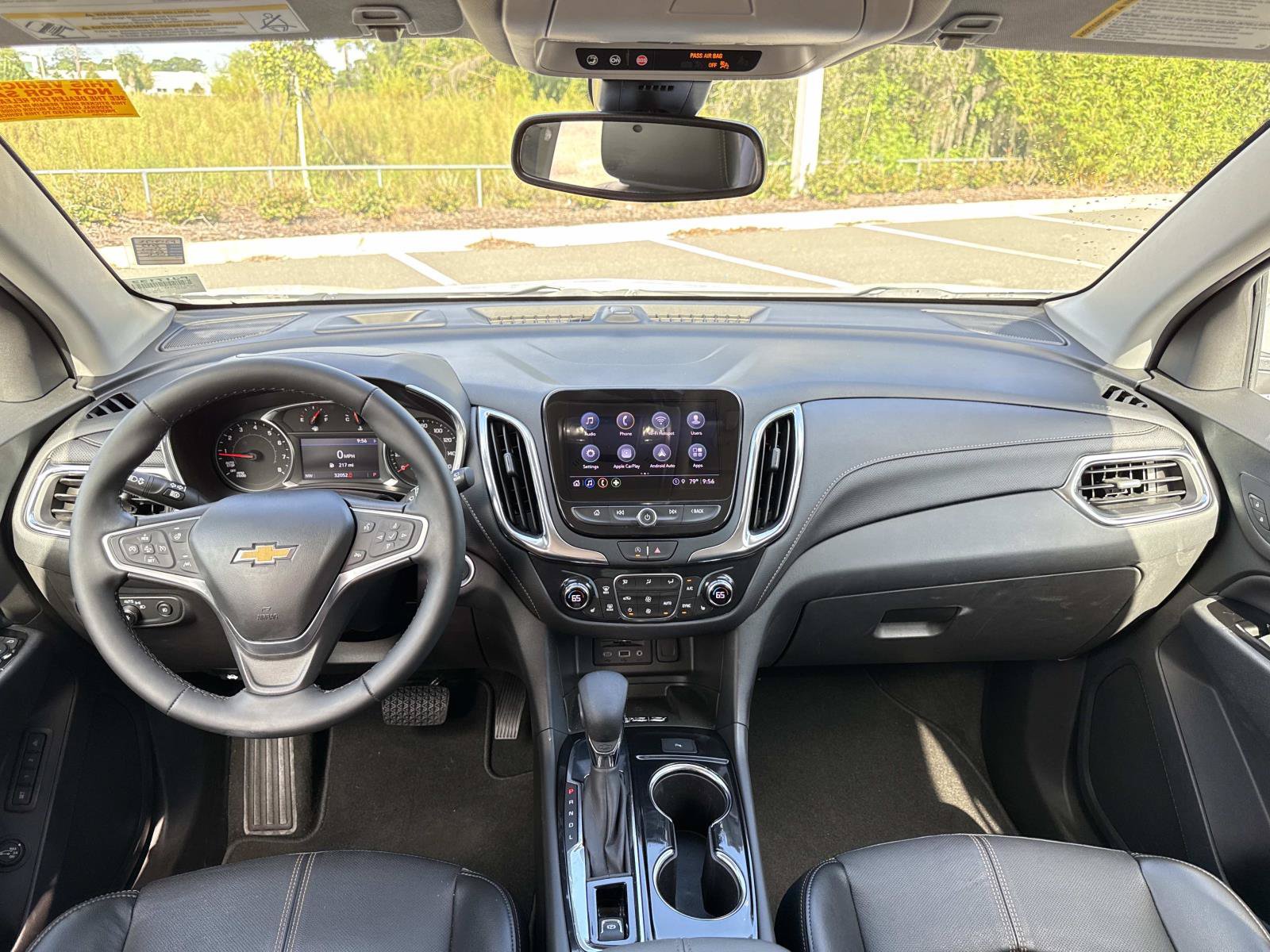 Used 2023 Chevrolet Equinox Premier FWD image 12