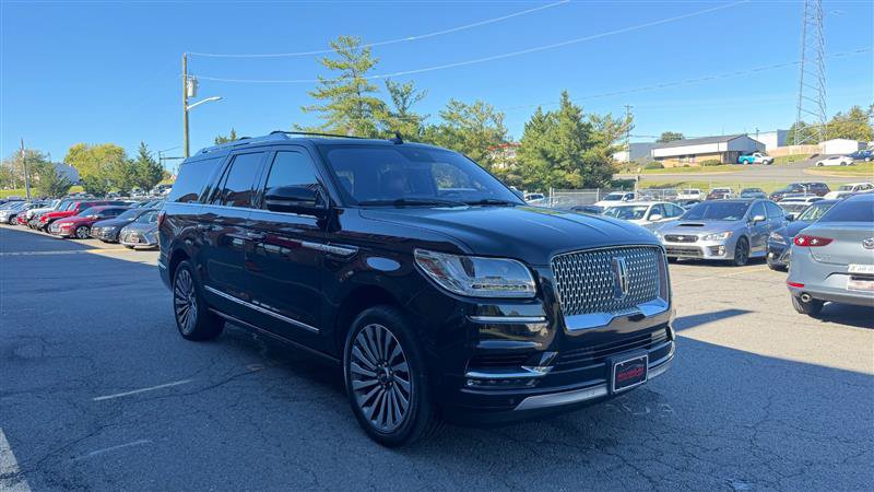 Used 2019 Lincoln Navigator L Reserve w/ Cargo Package AWD/4WD image 2