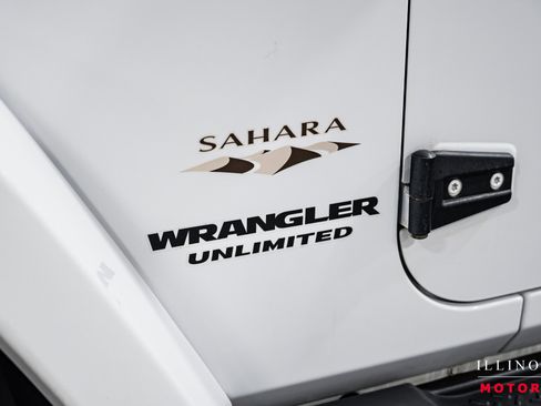 Used 2016 Jeep Wrangler Unlimited Sahara image 13