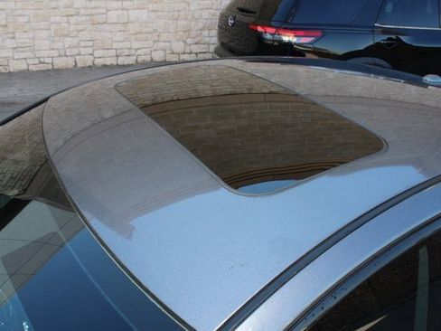 Used 2023 Nissan Altima 2.5 SR w/ SR Premium Package image 4