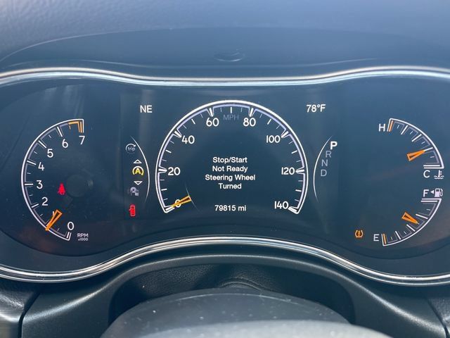 Used 2020 Jeep Grand Cherokee Altitude AWD/4WD image 25