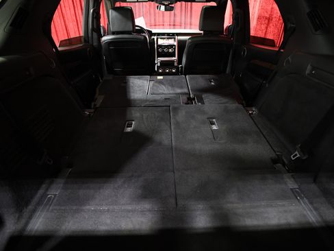 Used 2019 Land Rover Discovery HSE Luxury AWD/4WD image 35