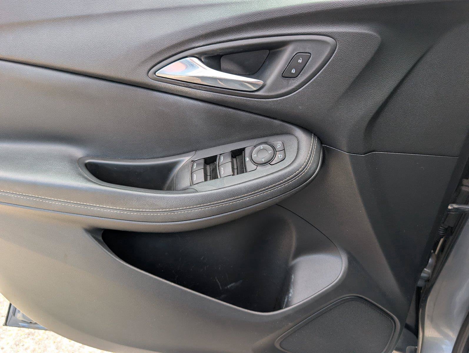 Used 2022 Buick Encore GX Preferred FWD image 19