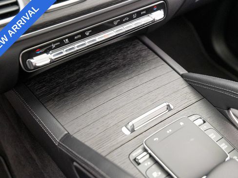 Used 2024 Mercedes-Benz GLE 350 4MATIC w/ AMG Line Exterior image 22