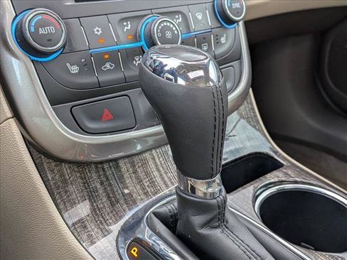 Used 2015 Chevrolet Malibu LTZ FWD image 12