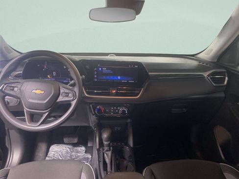 Used 2025 Chevrolet TrailBlazer LT AWD/4WD image 15