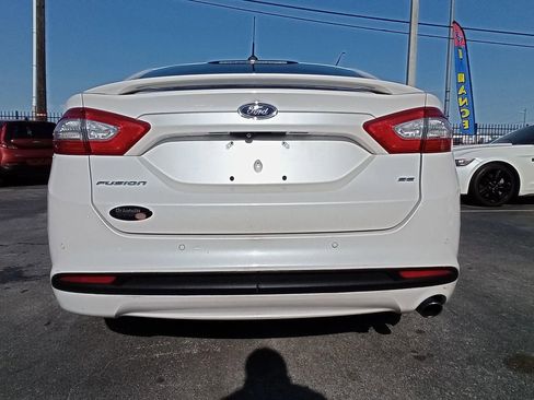 Used 2016 Ford Fusion SE image 6