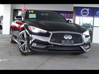 Used 2019 INFINITI Q60 3.0t Luxe w/ Essential Package
