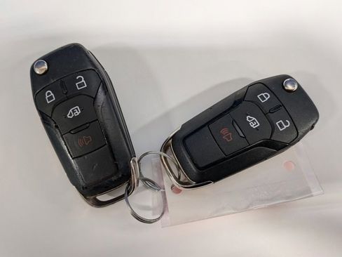 Used 2023 Ford Transit Connect XL image 31