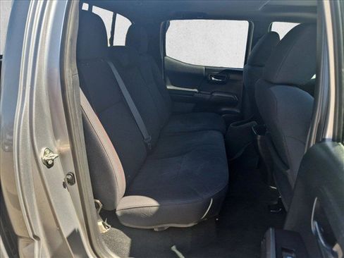 Used 2017 Toyota Tacoma TRD Sport RWD image 20