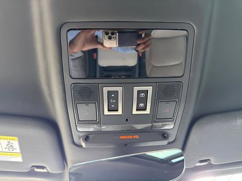 Certified 2023 Land Rover Defender 130 X-Dynamic SE image 29