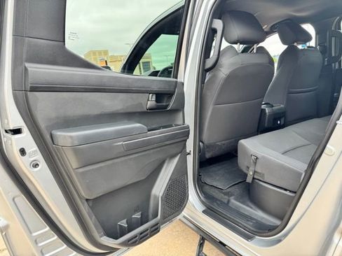 Used 2025 Toyota Tacoma SR5 AWD/4WD image 27