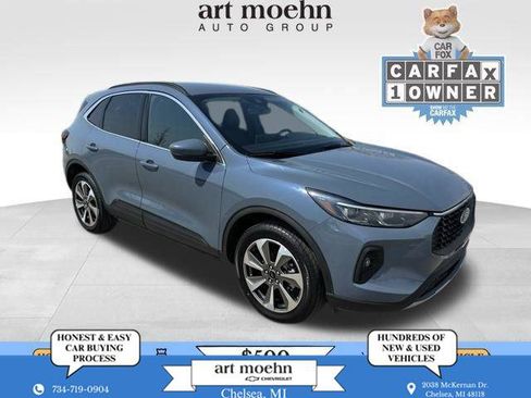 Used 2025 Ford Escape Platinum AWD/4WD image 1