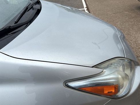 Used 2010 Toyota Prius Five FWD image 3