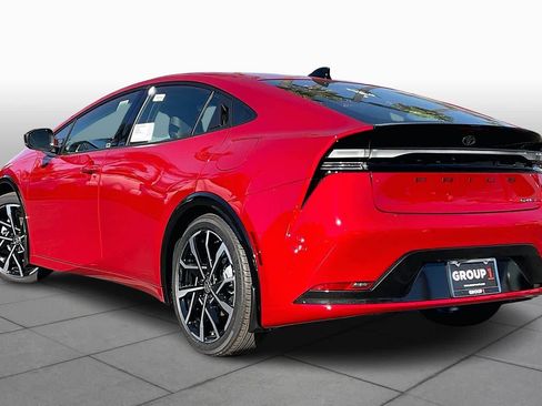 New 2026 Toyota Camry SE image 12