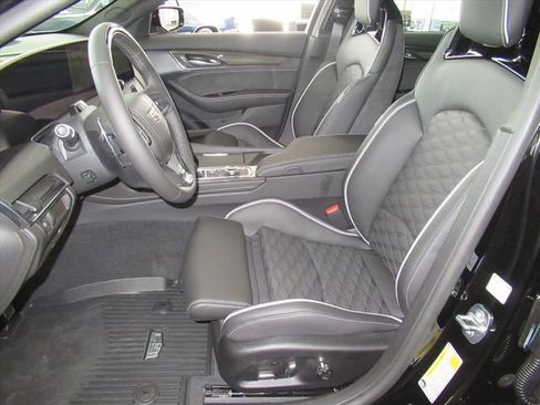 New 2026 Cadillac CT5 V image 17