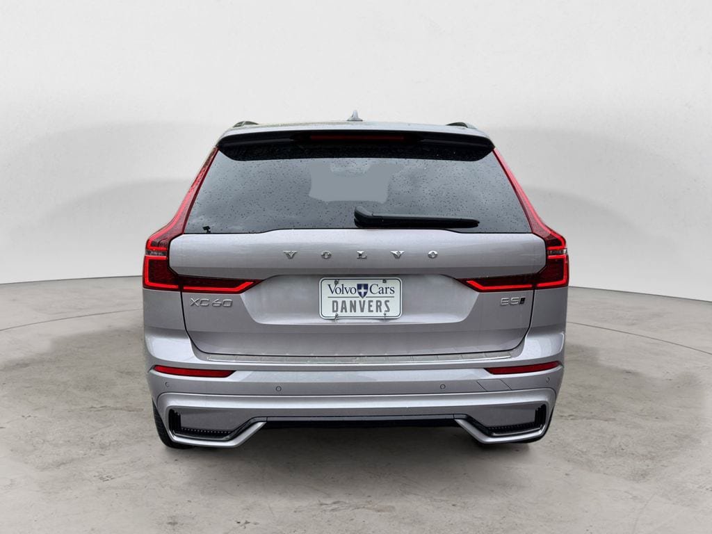 New 2026 Volvo XC60 B5 Plus w/ Protection Package Premier AWD/4WD image 4