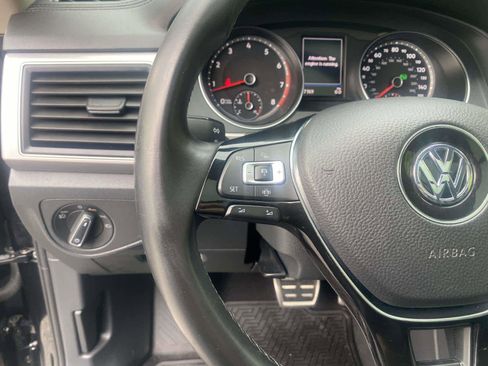 Used 2019 Volkswagen Atlas SE w/ Panoramic Sunroof Package AWD/4WD image 12