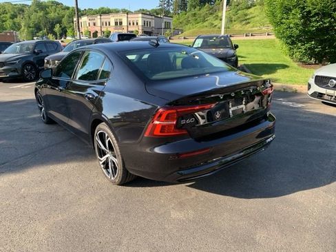Used 2024 Volvo S60 B5 Core w/ Climate Package FWD image 7
