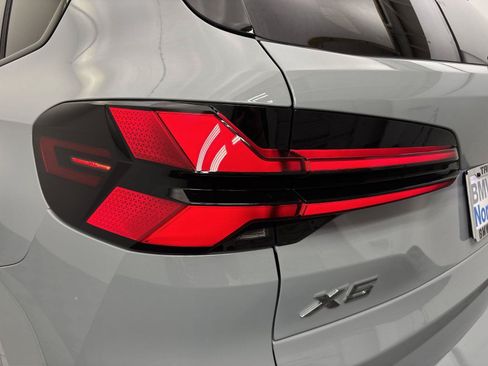 New 2026 BMW X5 xDrive40i w/ M Sport Package AWD/4WD image 19