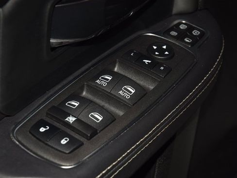 Used 2024 RAM 2500 Limited image 41