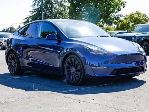 Used 2022 Tesla Model Y Performance AWD/4WD image 6