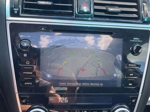 Used 2018 Subaru Outback 2.5i Limited AWD/4WD image 27