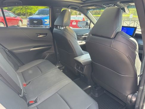 Used 2024 Toyota Venza Nightshade AWD/4WD image 31