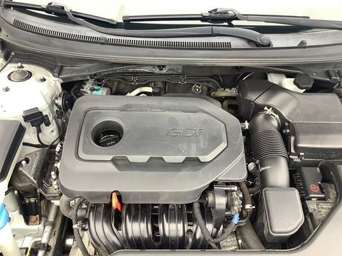 Used 2017 Hyundai Sonata Sport w/ Value Edition Package 02 FWD image 9