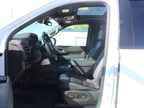 Used 2023 Chevrolet Tahoe Z71 w/ Z71 Off-Road Package image 15