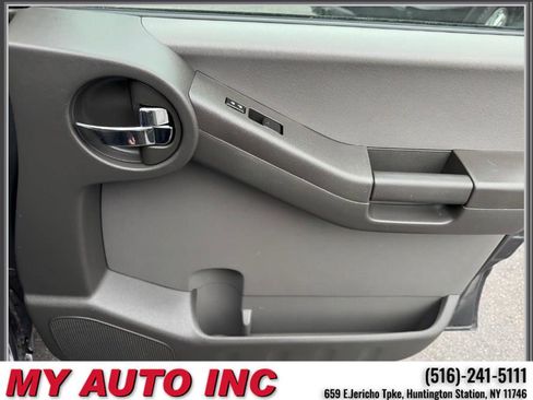 Used 2012 Nissan Xterra S image 26