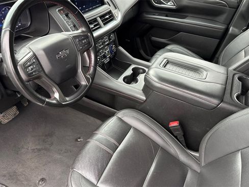 Used 2024 Chevrolet Suburban RST image 4