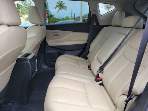 Certified 2022 Nissan Murano SL w/ SL Moonroof Package FWD image 11