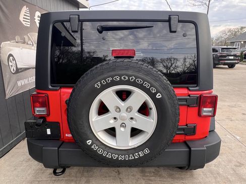 Used 2018 Jeep Wrangler Unlimited Sport S AWD/4WD image 4
