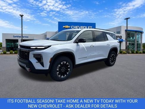 New 2026 Chevrolet Traverse Z71 w/ Driver Confidence Package AWD/4WD image 3