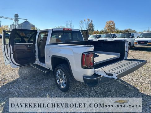 Used 2017 GMC Sierra 1500 SLT image 32