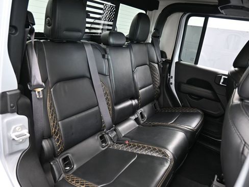 Used 2022 Jeep Gladiator Overland image 45