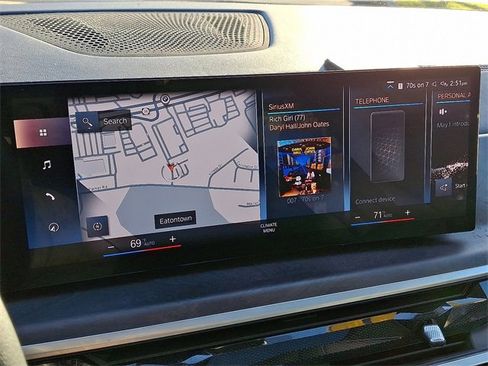 Used 2023 BMW X7 xDrive40i w/ Premium Package image 17