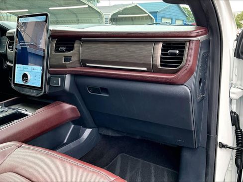 Certified 2022 Ford Expedition Max Limited RWD image 19