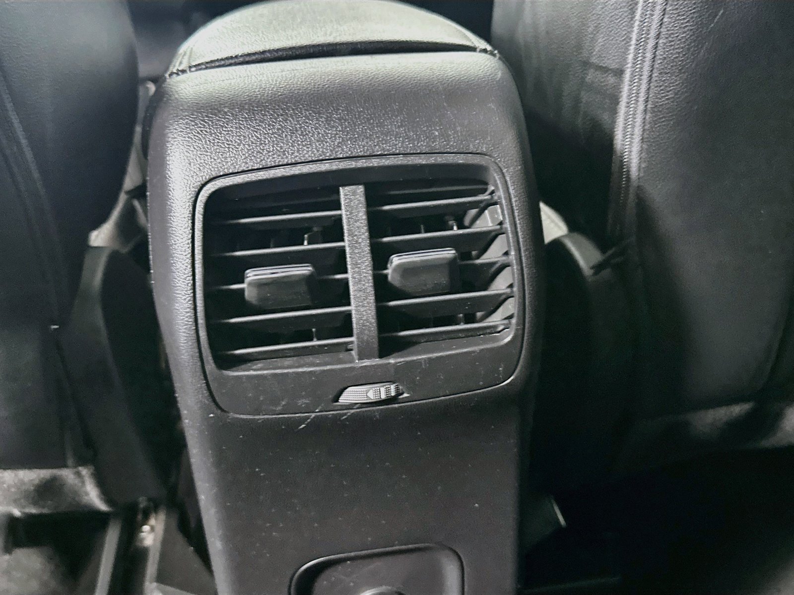 Used 2022 Ford Escape SEL FWD image 25