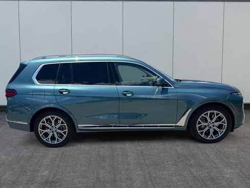 Certified 2025 BMW X7 xDrive40i AWD/4WD image 6