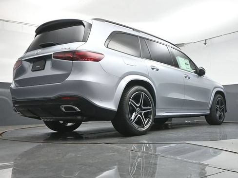 Used 2026 Mercedes-Benz GLS 450 4MATIC image 40