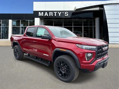 New 2025 GMC Canyon Elevation w/ Convenience Package