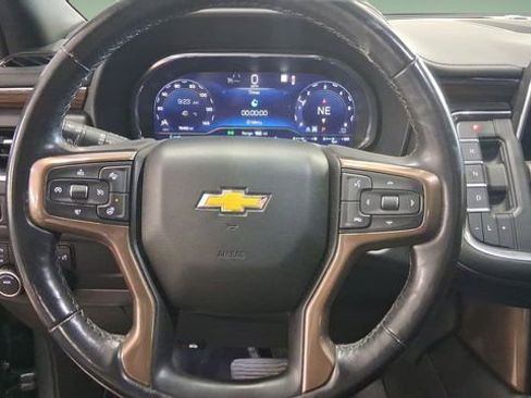 Used 2022 Chevrolet Suburban High Country AWD/4WD image 15