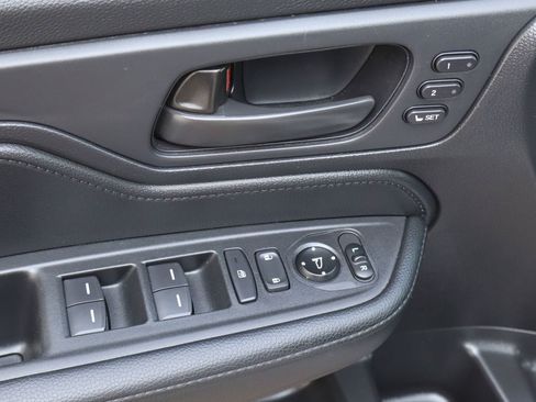 Used 2025 Honda Odyssey EX-L image 22